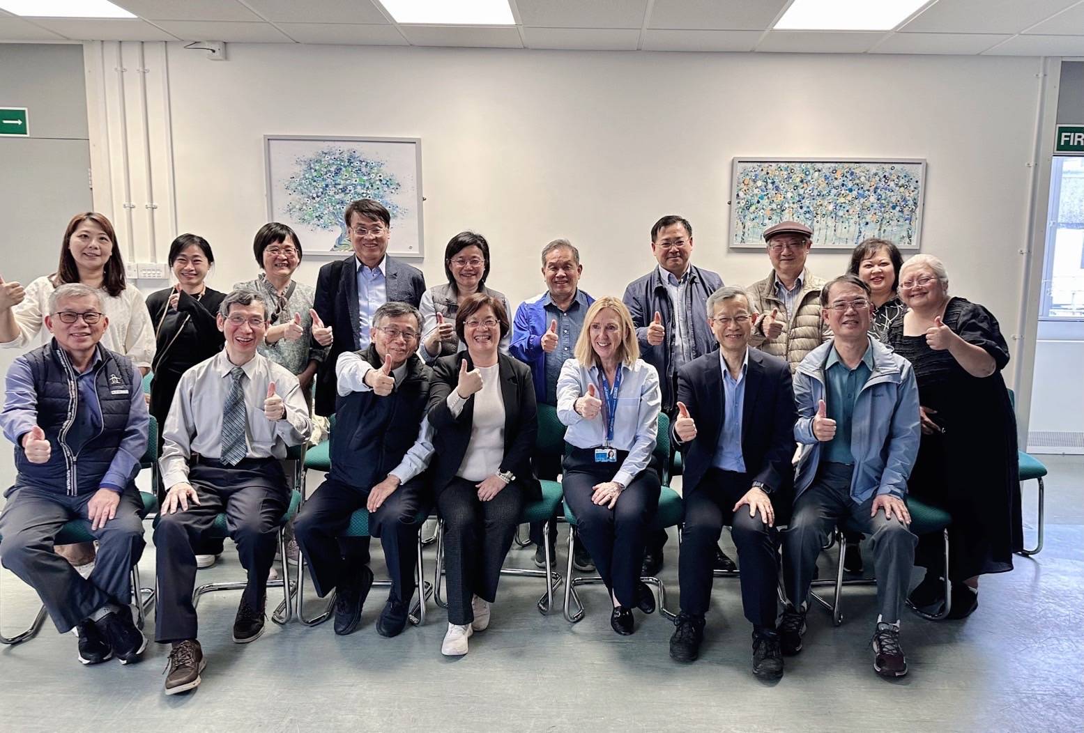 王惠美縣長訪問英國劍橋大學阿登布魯克醫院乳癌篩檢中心 汲取歐美國家乳癌精準篩檢的最新趨勢 並與公共衛生及基層醫療中心專家學者討論高齡化衝擊及長照體系的因應
