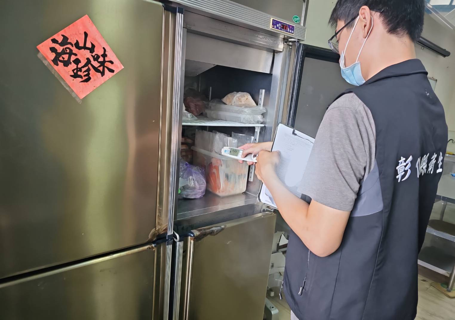 本局執行雲端廚房衛生稽查抽驗專案-圖片1