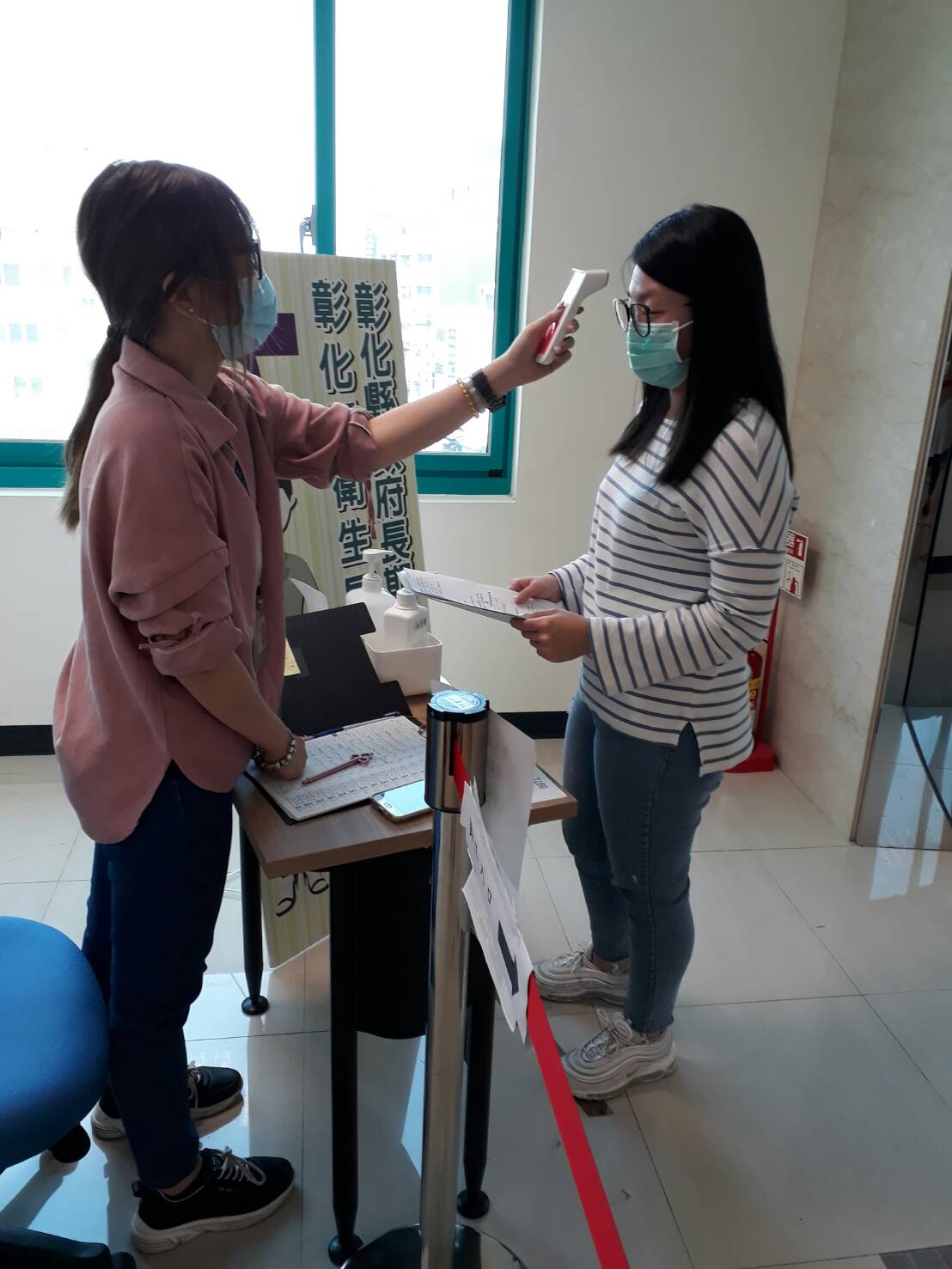 防範嚴重特殊傳染性肺炎，彰化縣衛生局長照科施行出入管制