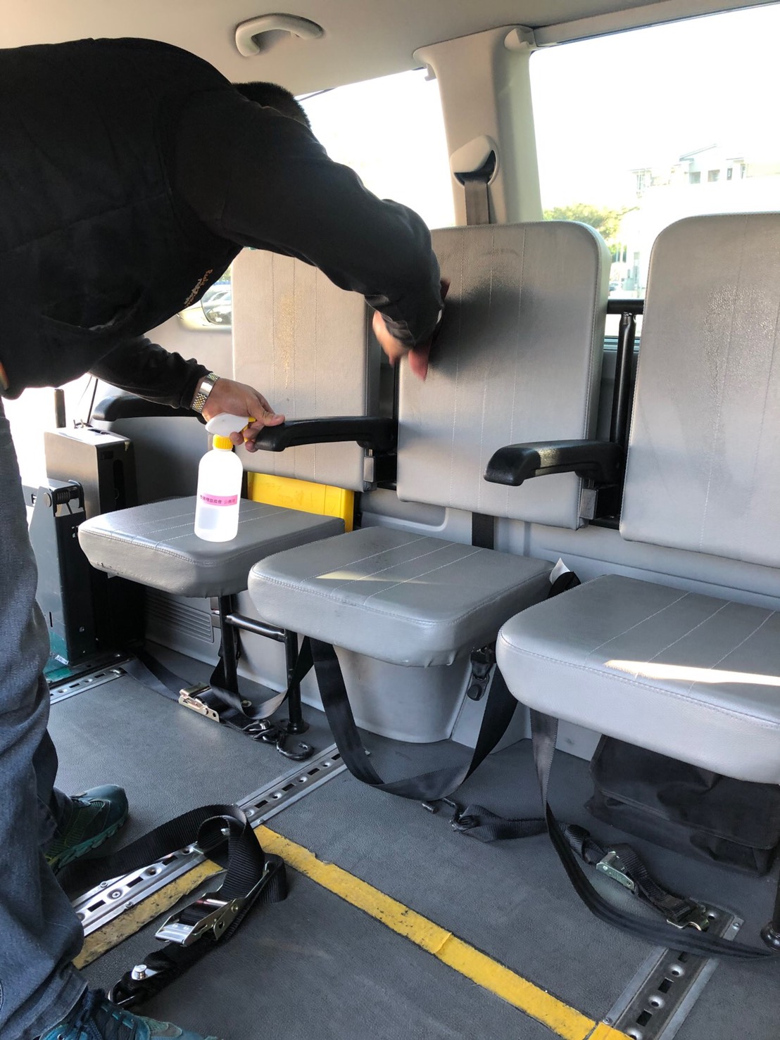 全面防疫！防範嚴重特殊傳染性肺炎 彰化衛生局針對長照專車加強防疫措施宣導