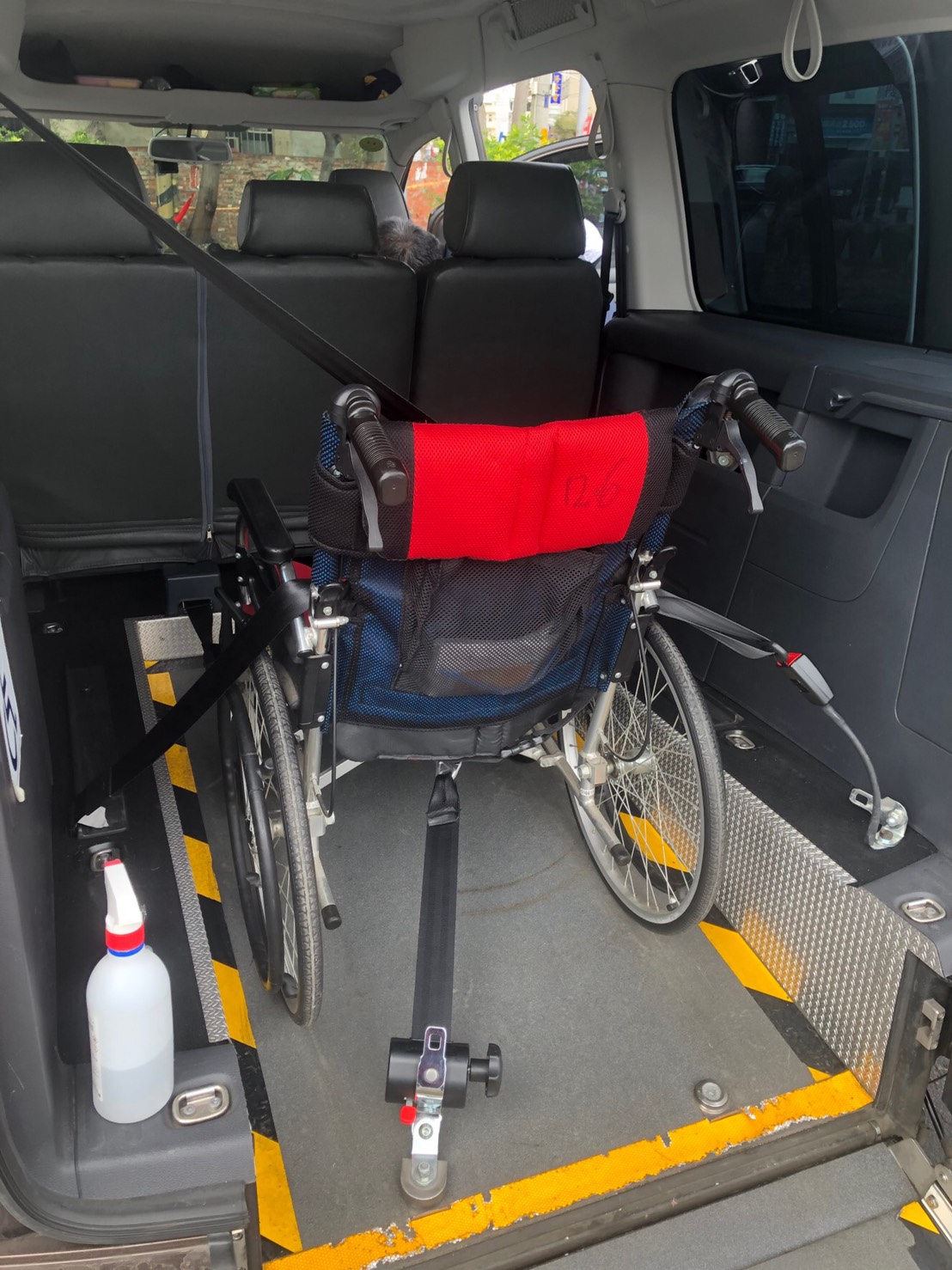 全面防疫！防範嚴重特殊傳染性肺炎 彰化衛生局針對長照專車加強防疫措施宣導