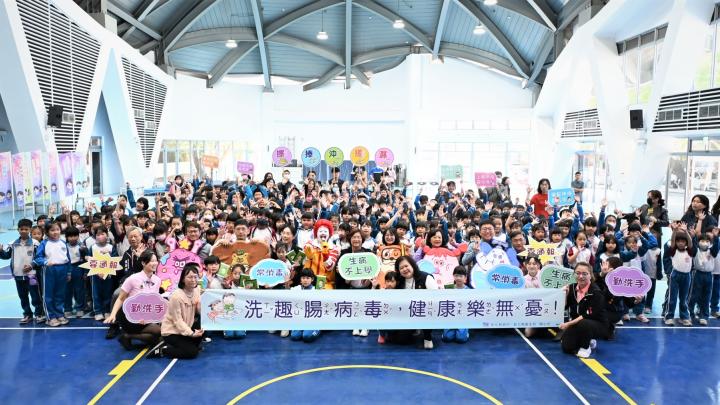 腸病毒記者會大合照1