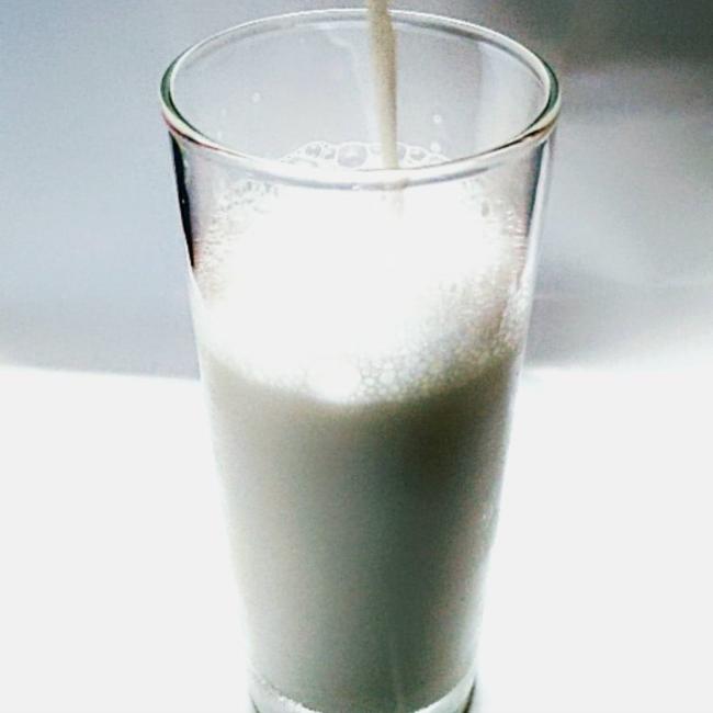 每日補充牛奶~鈣營養好健康
