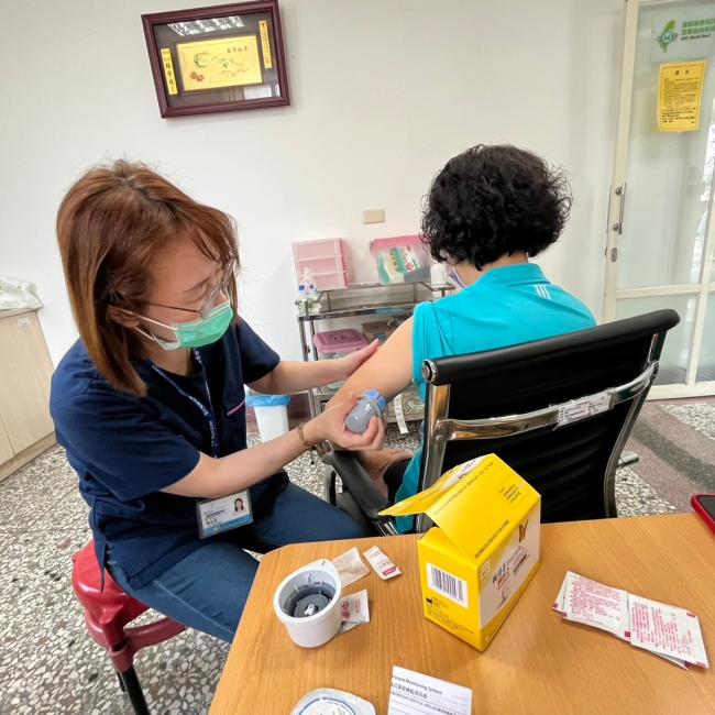 伴你控糖,無感體驗「贏」 伴你控糖,無感體驗「贏」