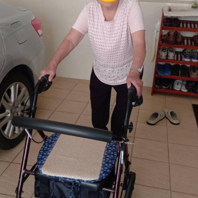 家人有行動不便的困擾嗎?輔具介紹–帶輪助步車