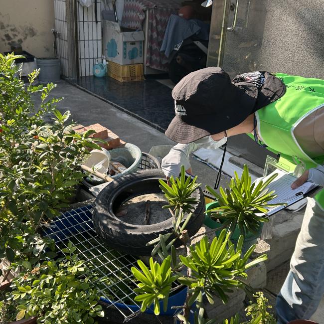 彰化市登革熱疑現本土群聚　衛生局設快篩站圍堵疫情 呼籲民眾積極清除居家積水容器　共同阻斷病媒蚊孳生